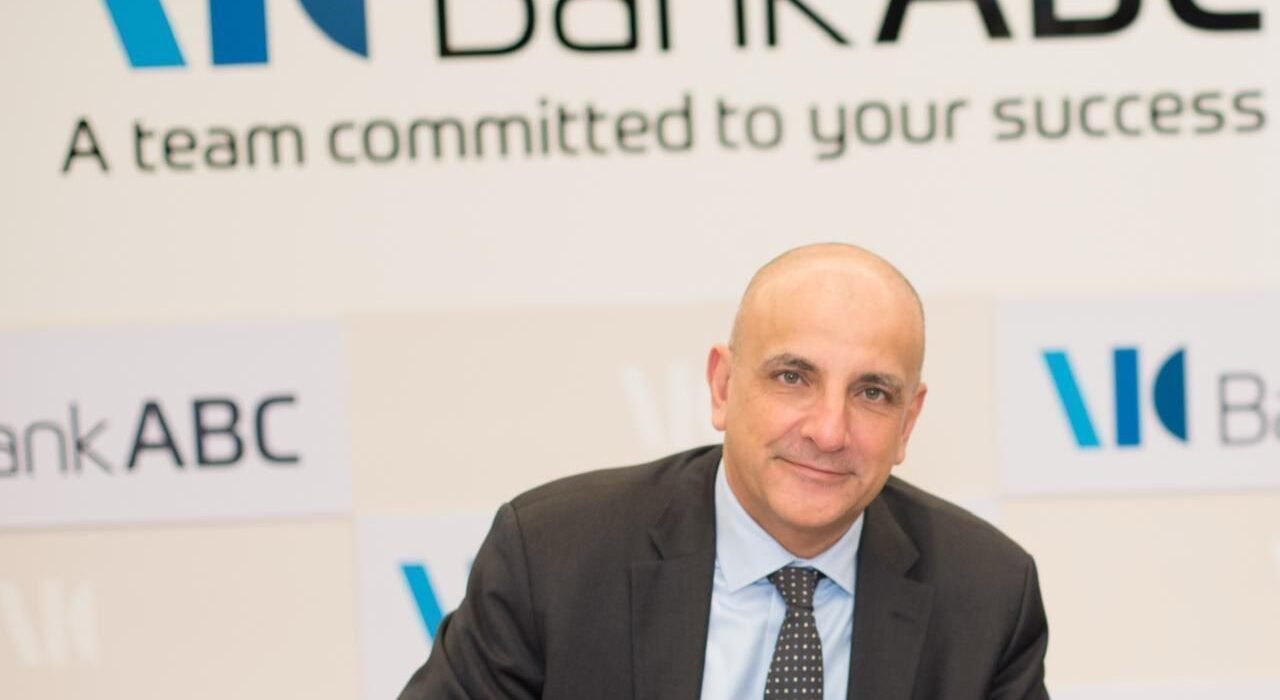 عمرو ثروت ابو العلا العضو المنتدب والرئيس التنفيذي لبنك ABC مصر