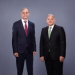 هشام عكاشة الرئيس التنفيذي لبنك مصر وهاني السمرة رئيس قطاع الموارد البشرية بنك مصر