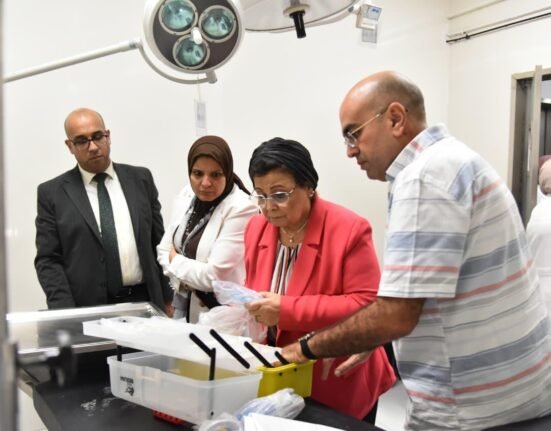 نائب وزير الصحة والسكان